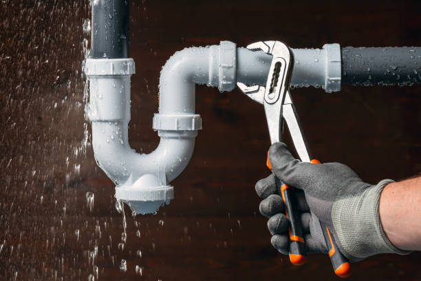 Professional Gas Line Repair technician working in South Cairo, NY